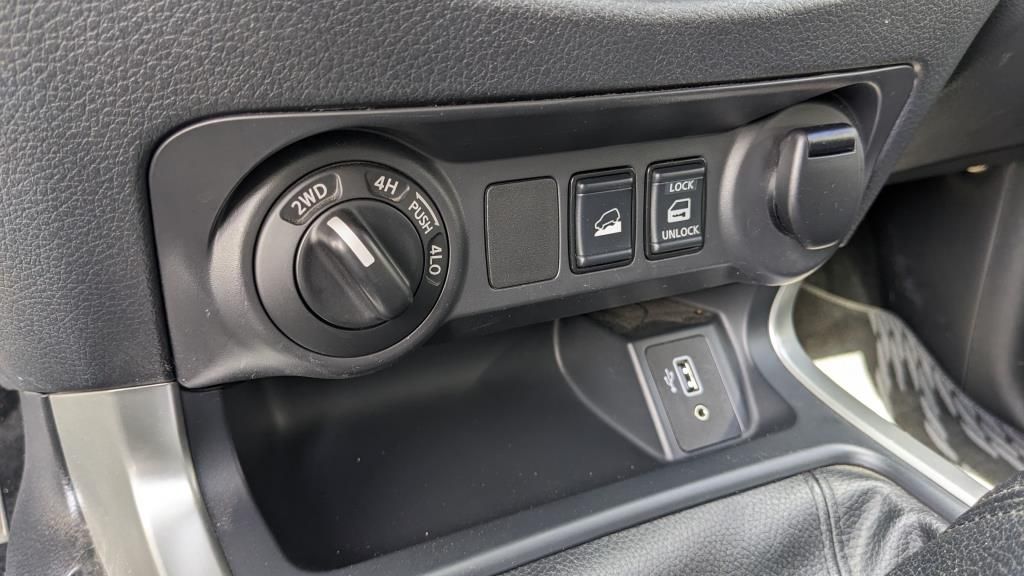 Autohaus Zimpel & Franke - Nissan Navara Pick-up Allrad AHZV Navi DAB+ LED - Bild 12 Autohaus Zimpel & Franke - Nissan Navara Pick-up Allrad AHZV Navi DAB+ LED - Bild 12