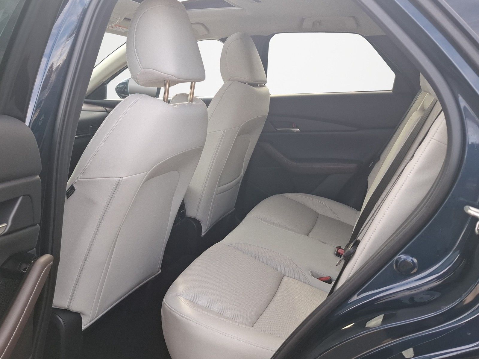 MAZDA CX-30 Selection 2.0 AWD AUTOMATIK / LEDER / MATR - Image 15