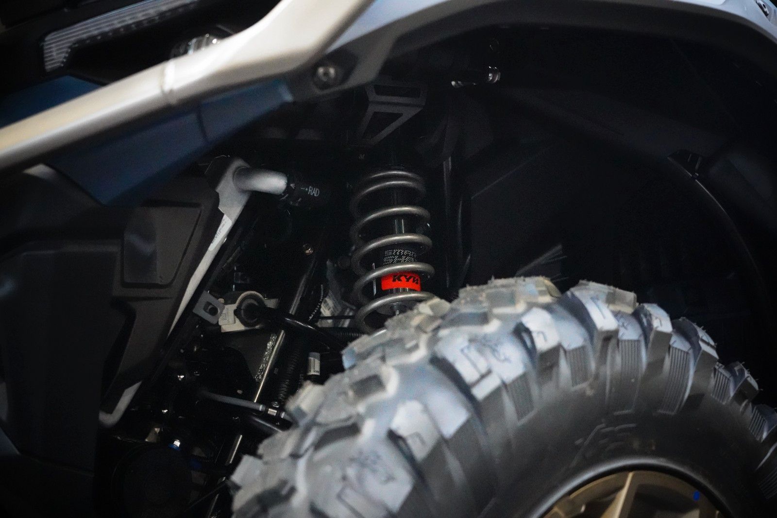 Fahrzeugabbildung Can Am Outlander Max LTD Limited 1000R 2026 Smart Shox