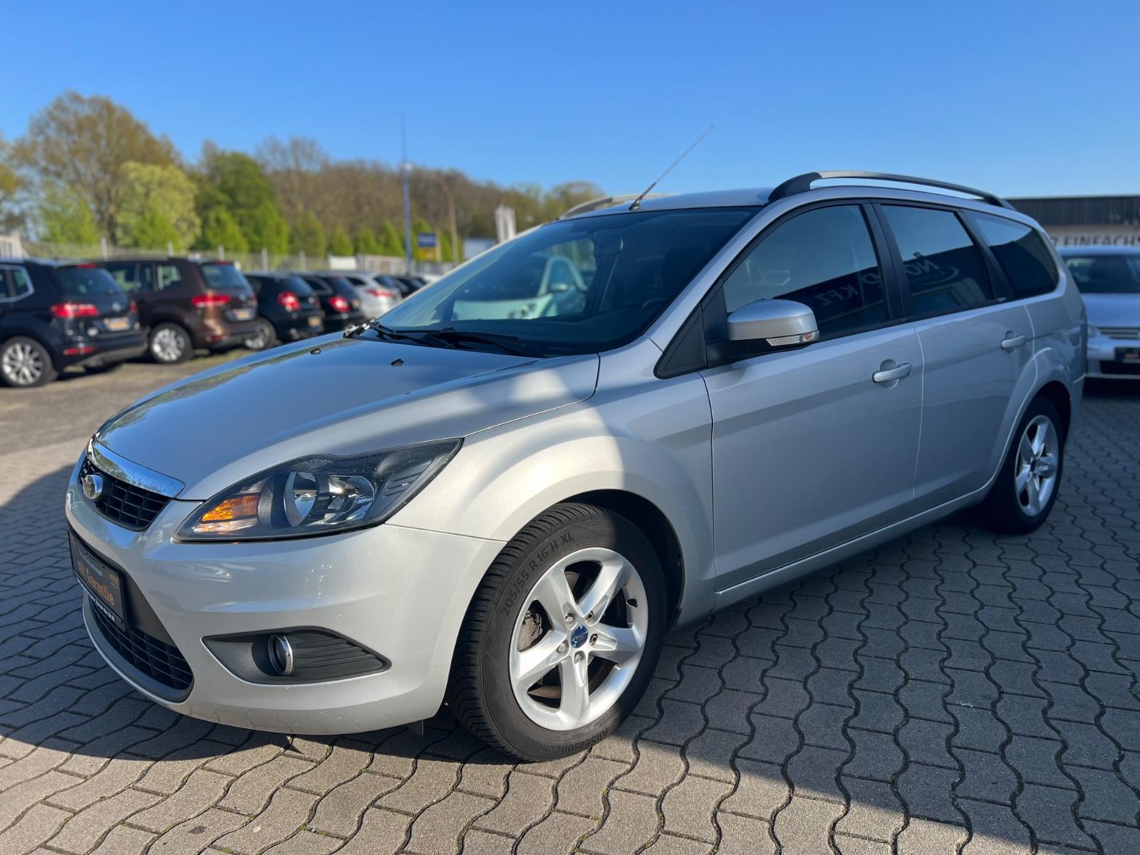 Ford Focus 2011 — photo 7