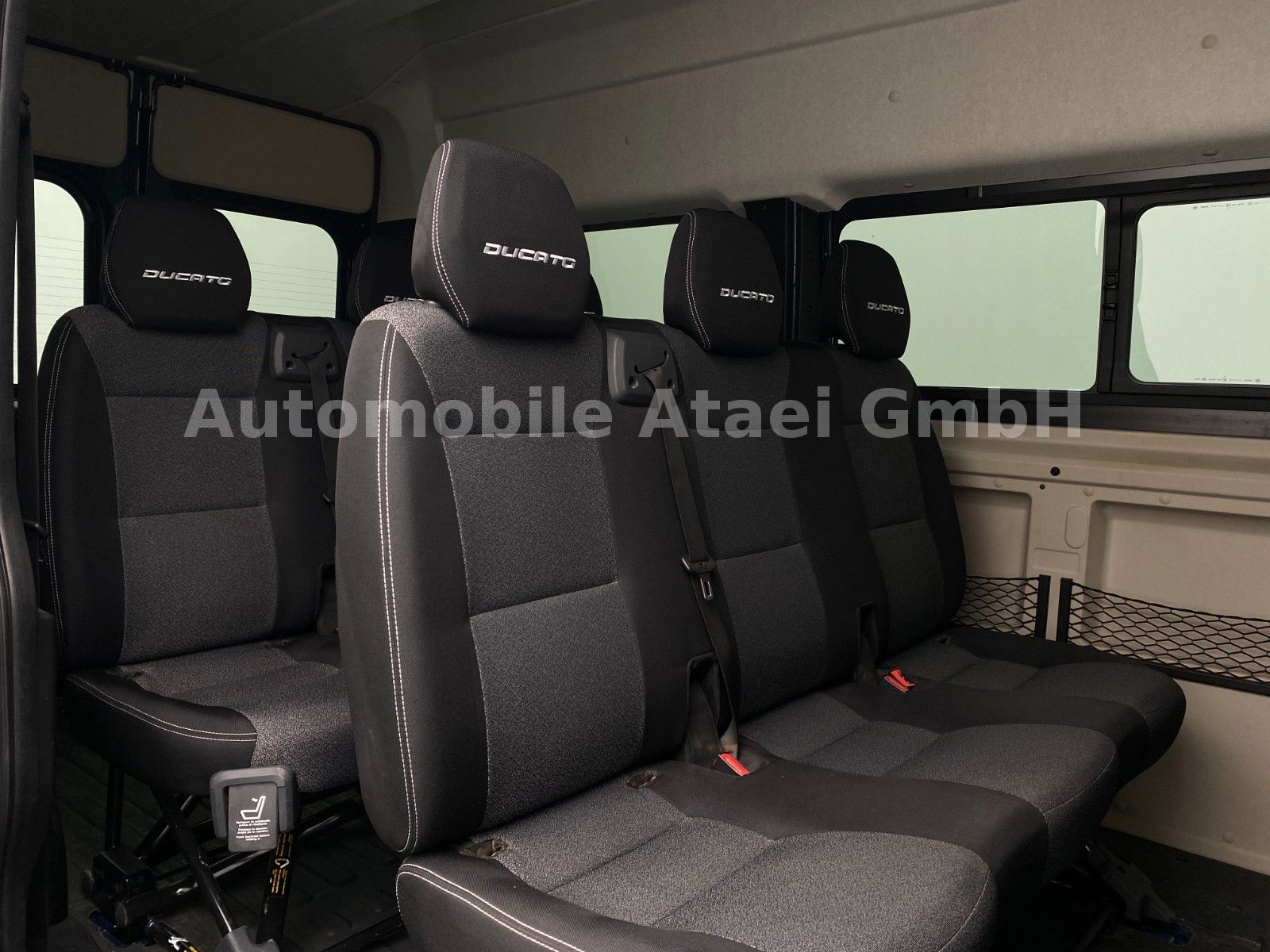 Fahrzeugabbildung Fiat Ducato 140 Erdgas Kombi MAXI 9-SITZE (4012)