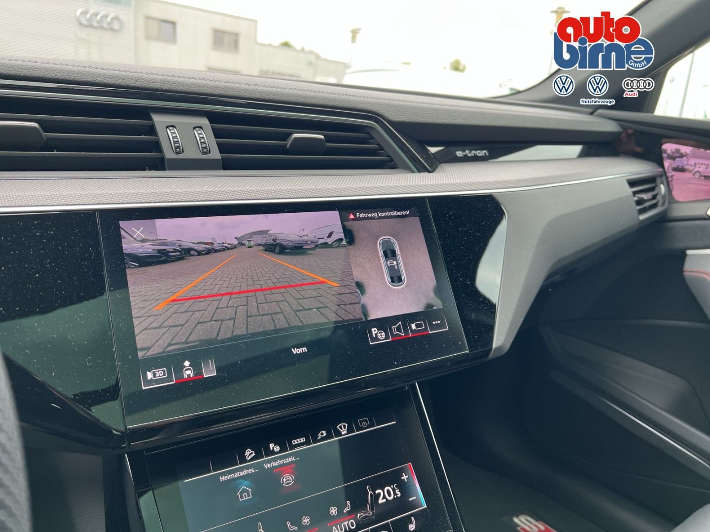 SQ8 e-tron Sportback quattro Allrad HUD Luftfede