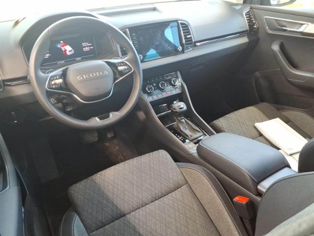 Fahrzeugabbildung SKODA Karoq 1.5 TSI DSG Selection Tour AHK PANO AREA-V