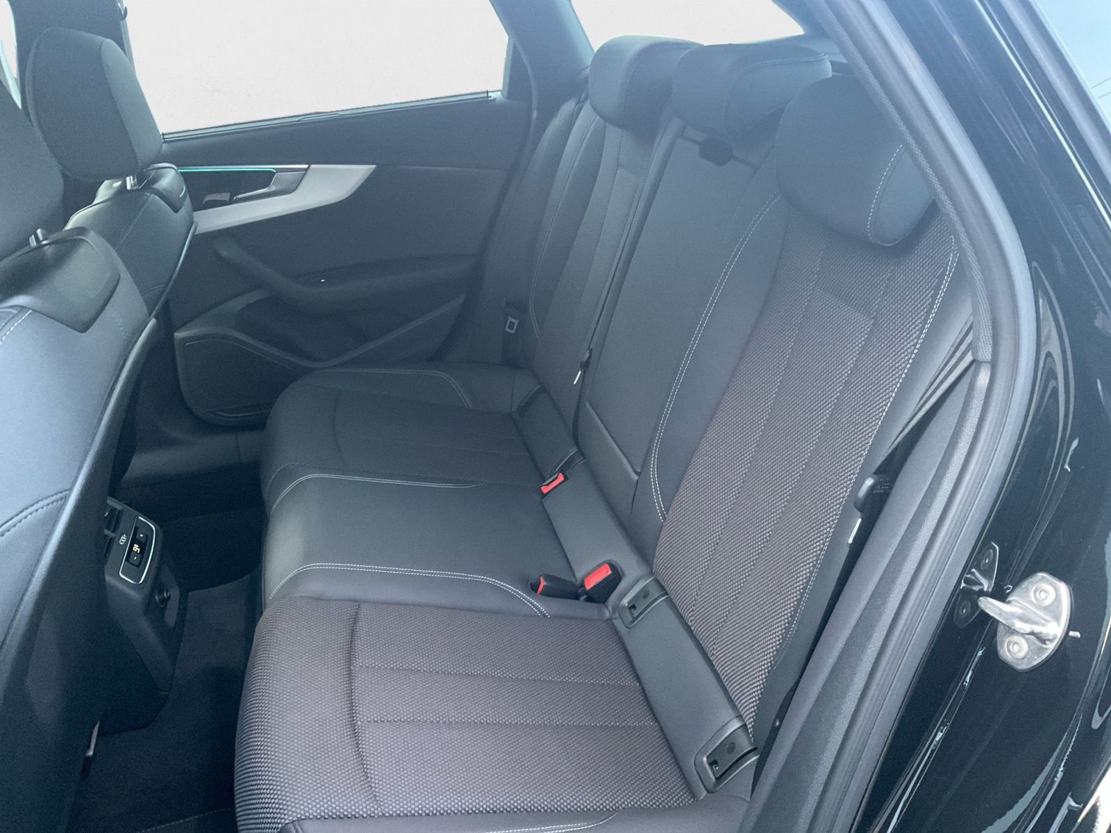 Audi A4 - Bild 14