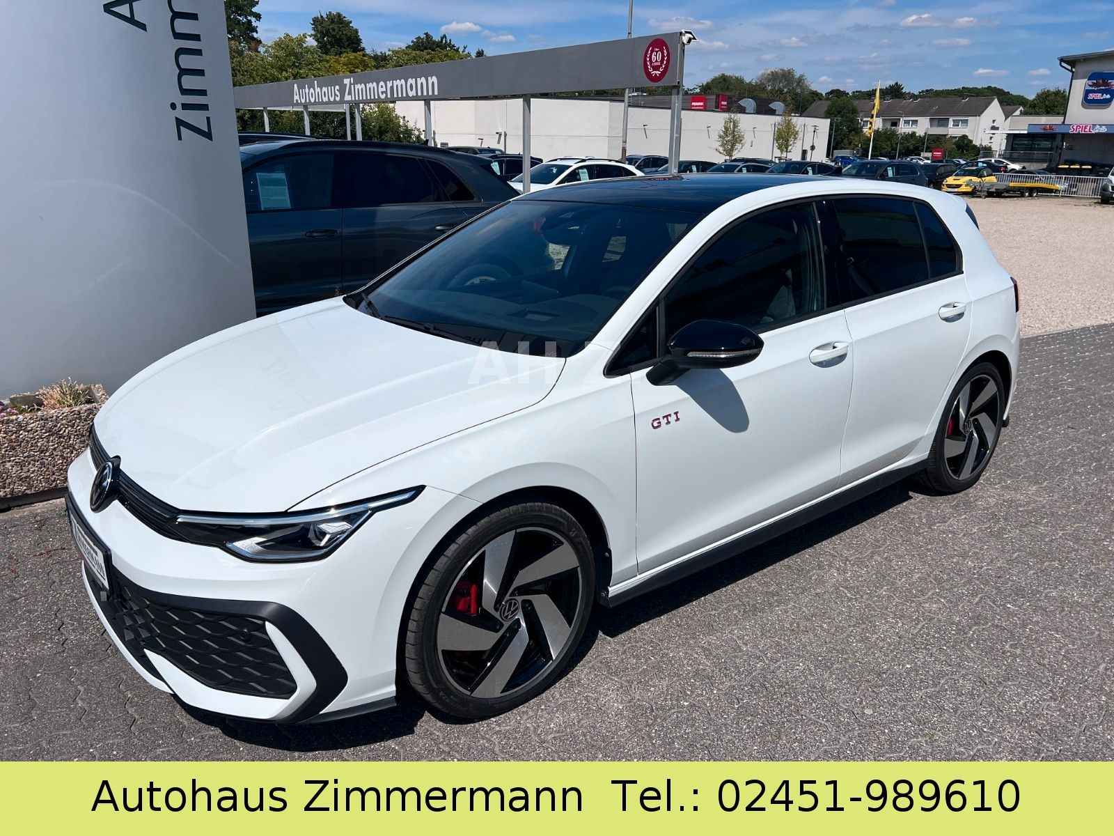 Volkswagen Golf VIII 8,5 Lim GTI PANO BlackStyle 18 HeadUp foto 3