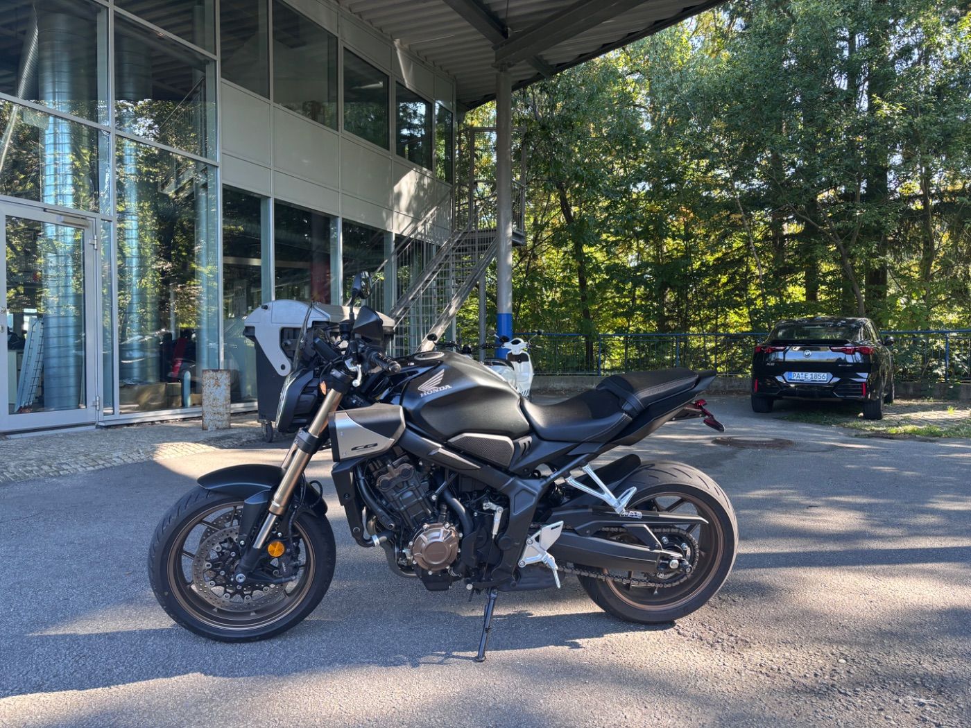 Fahrzeugabbildung Honda CB 650 R E-Clutch Kurzer KZH,