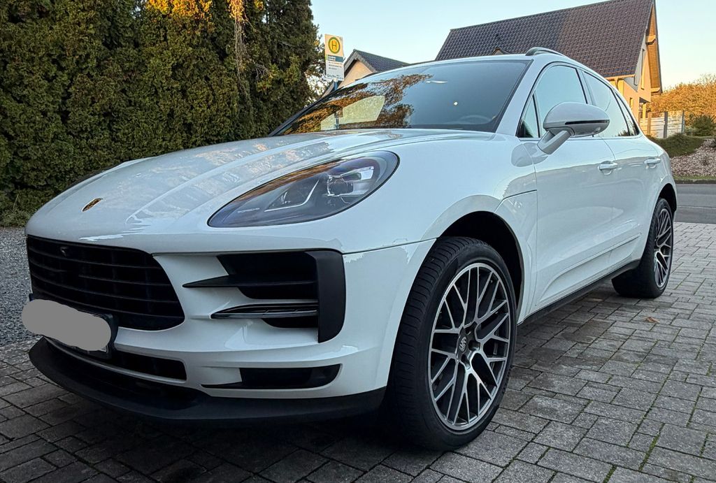Image of Porsche Macan