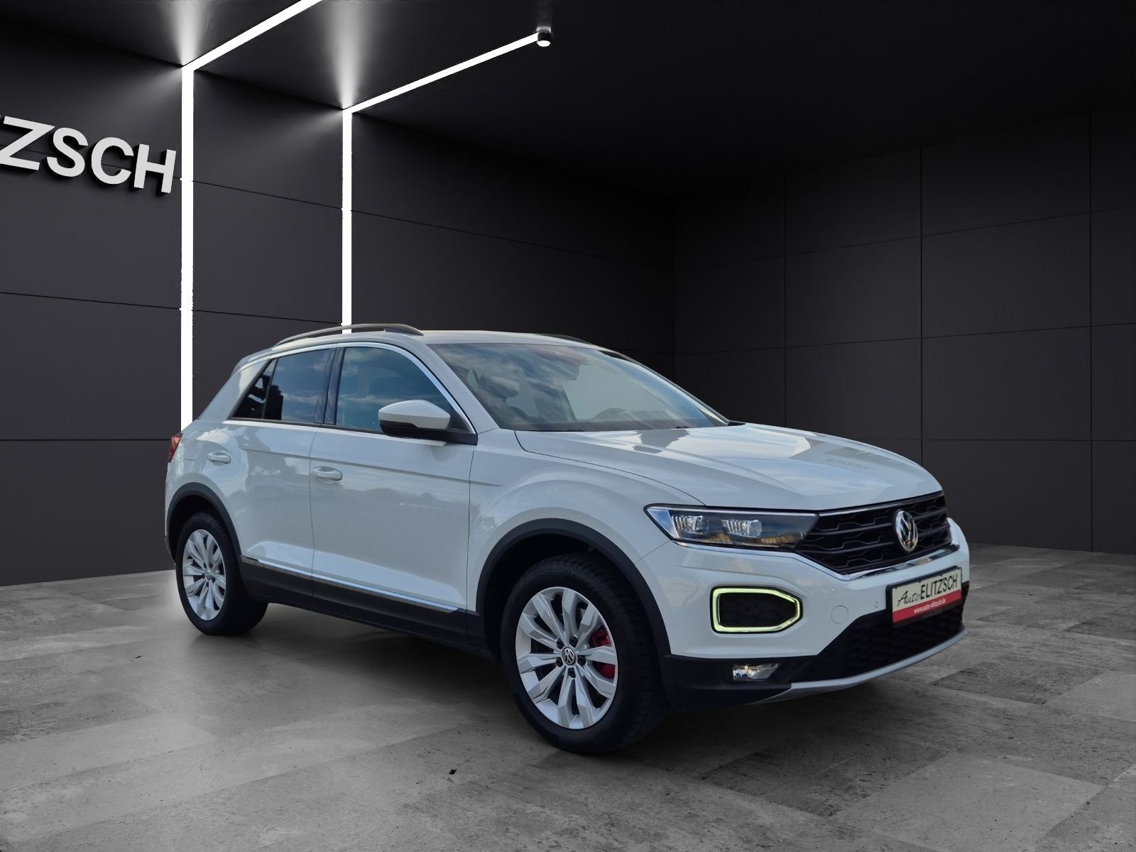 Fahrzeugabbildung Volkswagen T-Roc 1.5 TSI Sport LED Navi