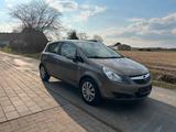 Opel Corsa 1.4 / 111 Jahre Sondermodell - Opel Corsa Kleinwagen Sondermodell mit Benzin-Antrieb