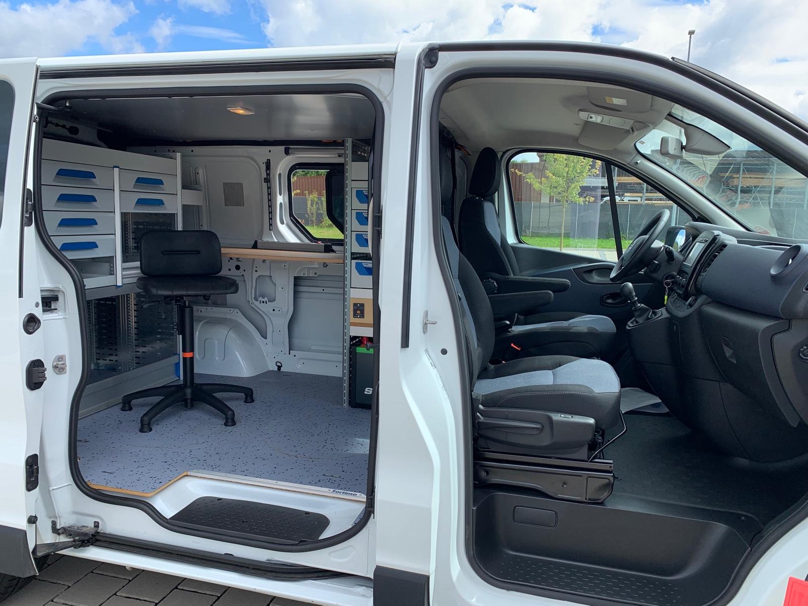 Opel Vivaro  Büroausst/Camping  Standheizung 220Vol