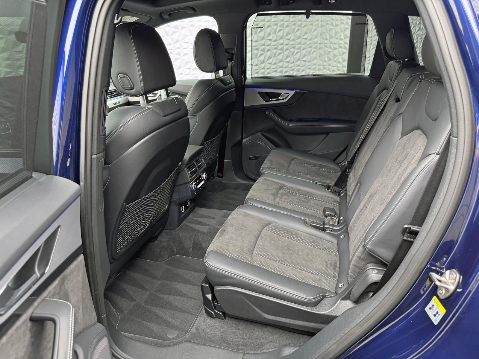 Fahrzeugabbildung Audi Q7 50 TDI S-LINE PLUS/MATRIX/ACC/LUFT/STHZ/NIGHT