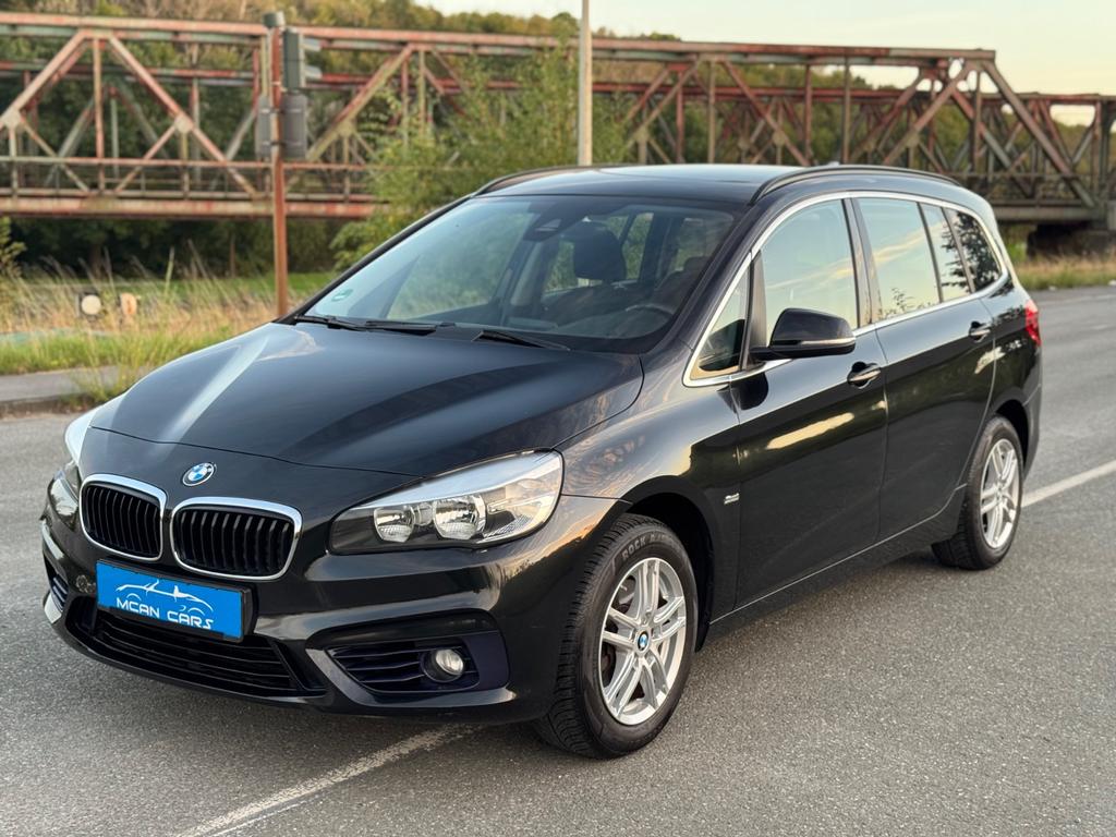 BMW 218i Gran Tourer Sport Line-7SITZER-AUTOMATIK