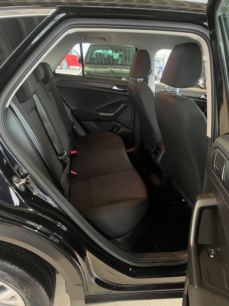 Fahrzeugabbildung Volkswagen T-Roc TDI *NAVI* CAR-PLAY *