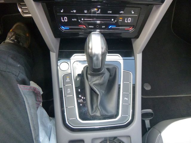 Fahrzeugabbildung Volkswagen Arteon 2.0 TDI Elegance> AUT/ACC/LED/NAV/T.LEDER