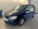 Volkswagen Touran 1.6 Conceptline - Volkswagen Touran: Conceptline