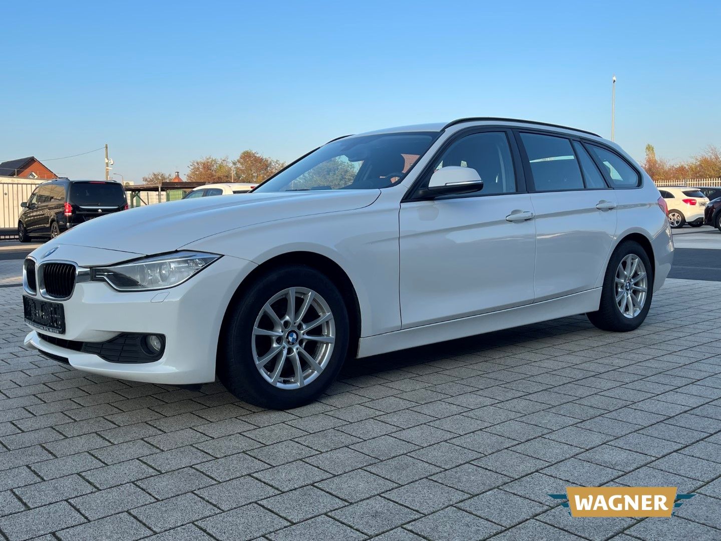 Fahrzeugabbildung BMW 320 d Touring Sitzheizung Tempomat Klimaautomati