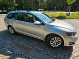 Volkswagen Golf 1.2 TSI BMT LOUNGE Variant LOUNGE - Volkswagen Golf mit Benzin-Antrieb: Kombi, 1.2