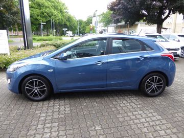 Hyundai i30 blue 1.4 Trend