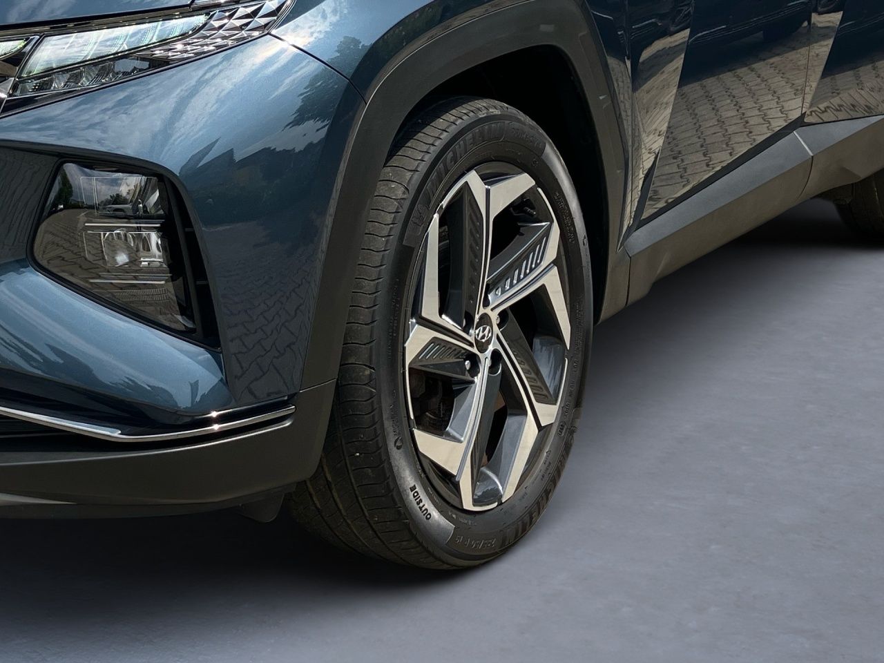 Fahrzeugabbildung Hyundai TUCSON TREND *AHK*SHZ*LHZ*NAVI*CARPLAY*PANO*