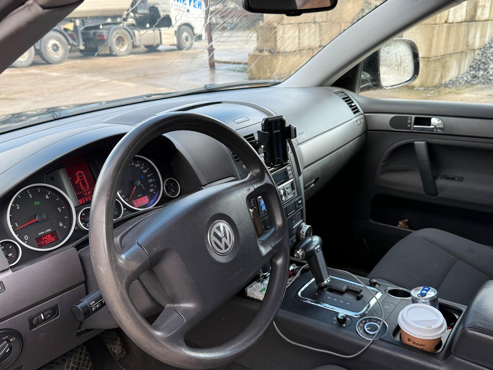 Volkswagen Touareg 2008 — photo 14