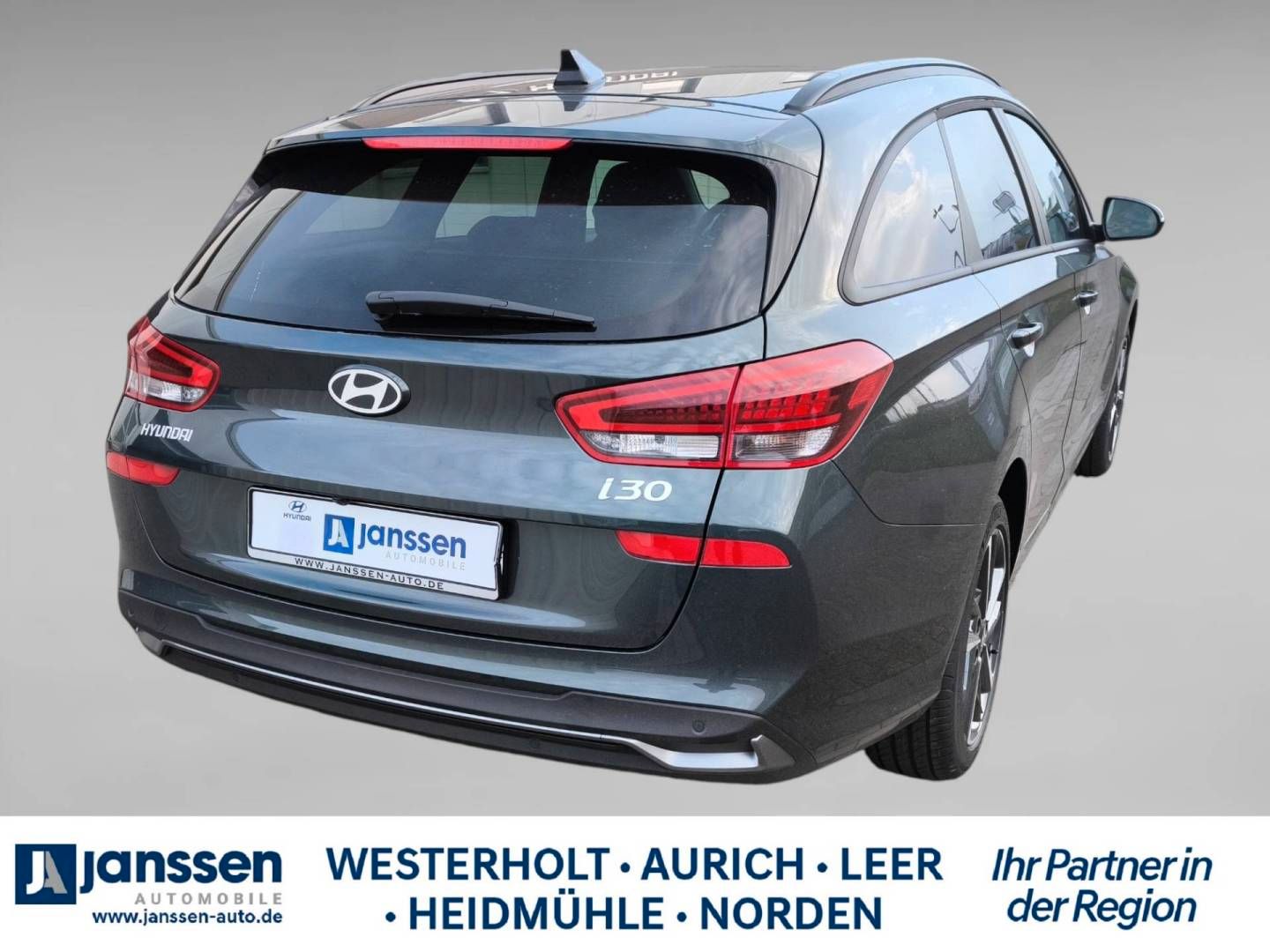 Fahrzeugabbildung Hyundai i30 Kombi, Automatik, PDC hinten/vorne, Navi,Rü