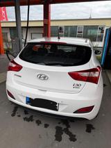 Hyundai i30 1.4 CRDI Classic Classic - Hyundai i30 mit Diesel-Antrieb: Limousine, 1.4