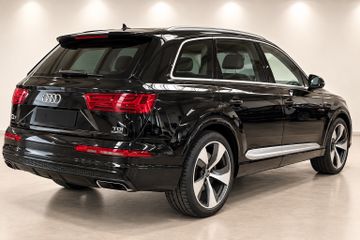 Audi Q7 - 4