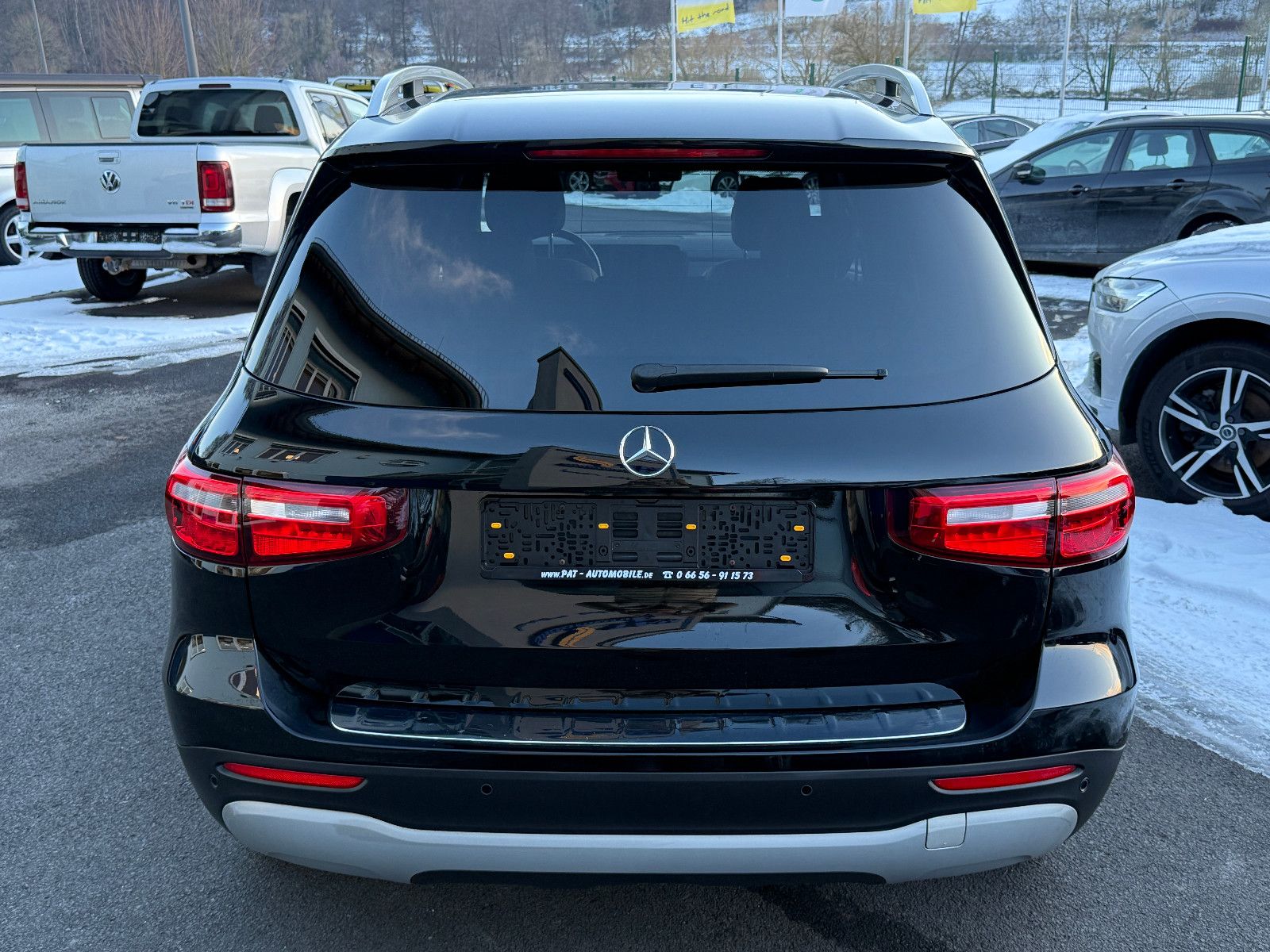 Fahrzeugabbildung Mercedes-Benz GLB 220d 4Matic Aut AHK DAB Navi Memory SHZ PDC