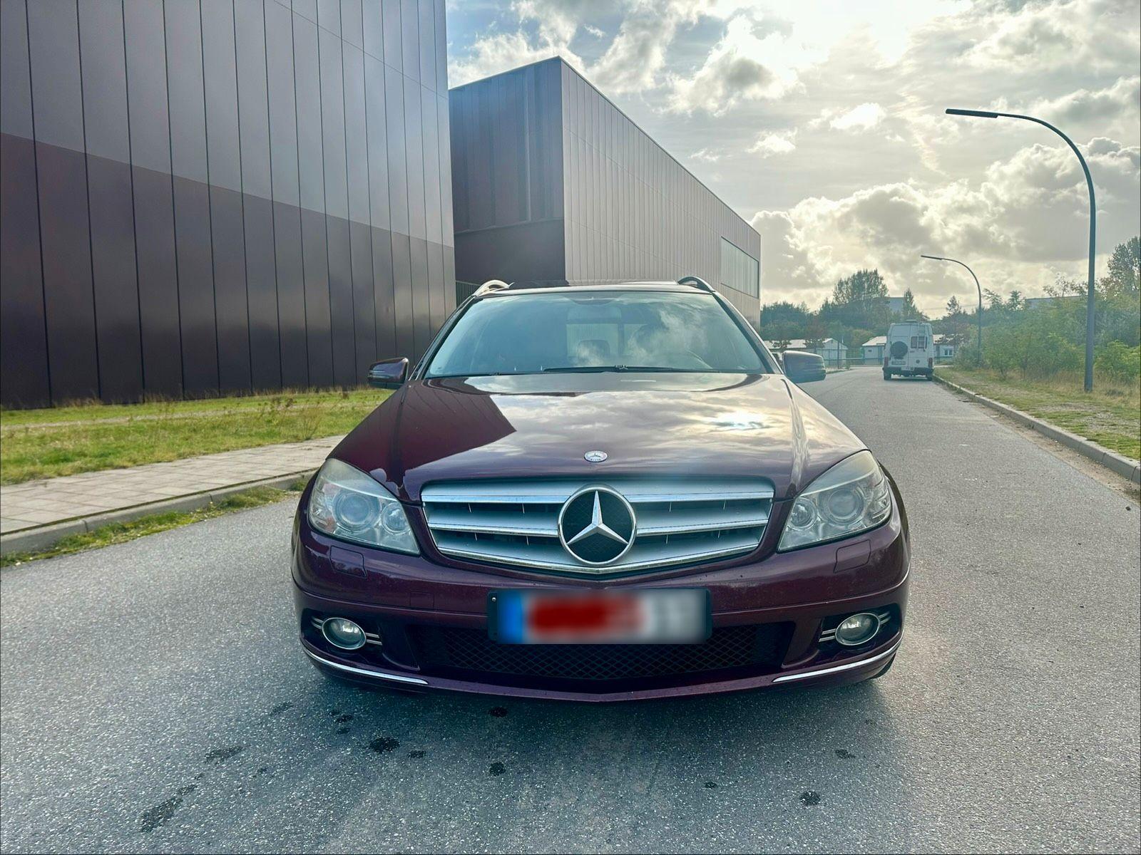 Mercedes-Benz C 320