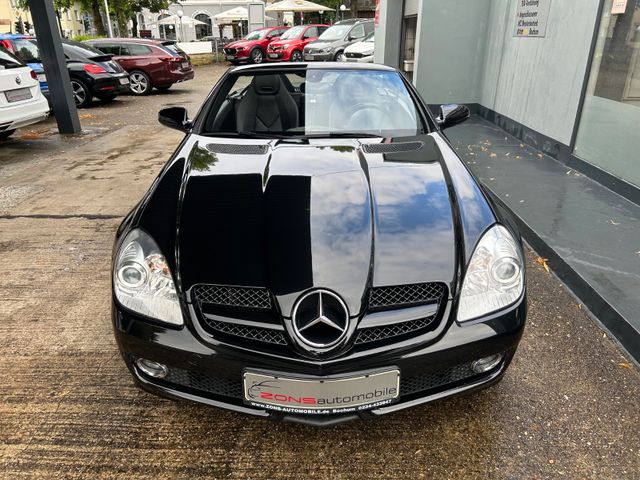 Fahrzeugabbildung Mercedes-Benz SLK 200 Kompressor Aut.+Leder+Navi+SHZ+PDC+BT+
