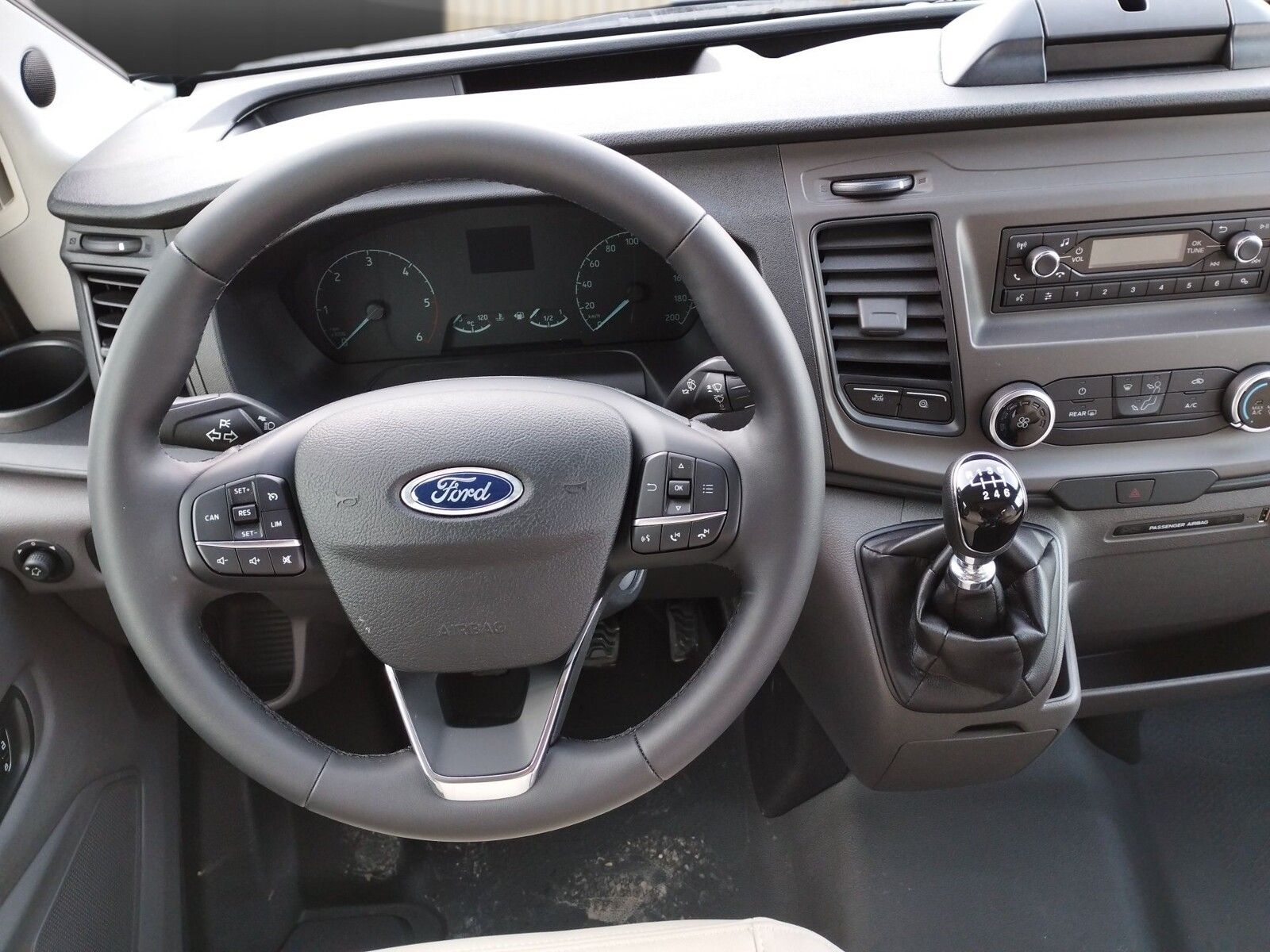 Fahrzeugabbildung Karmann Dexter 4x4 DE 560 AW Allrad 4x4, Rückfahrkamera