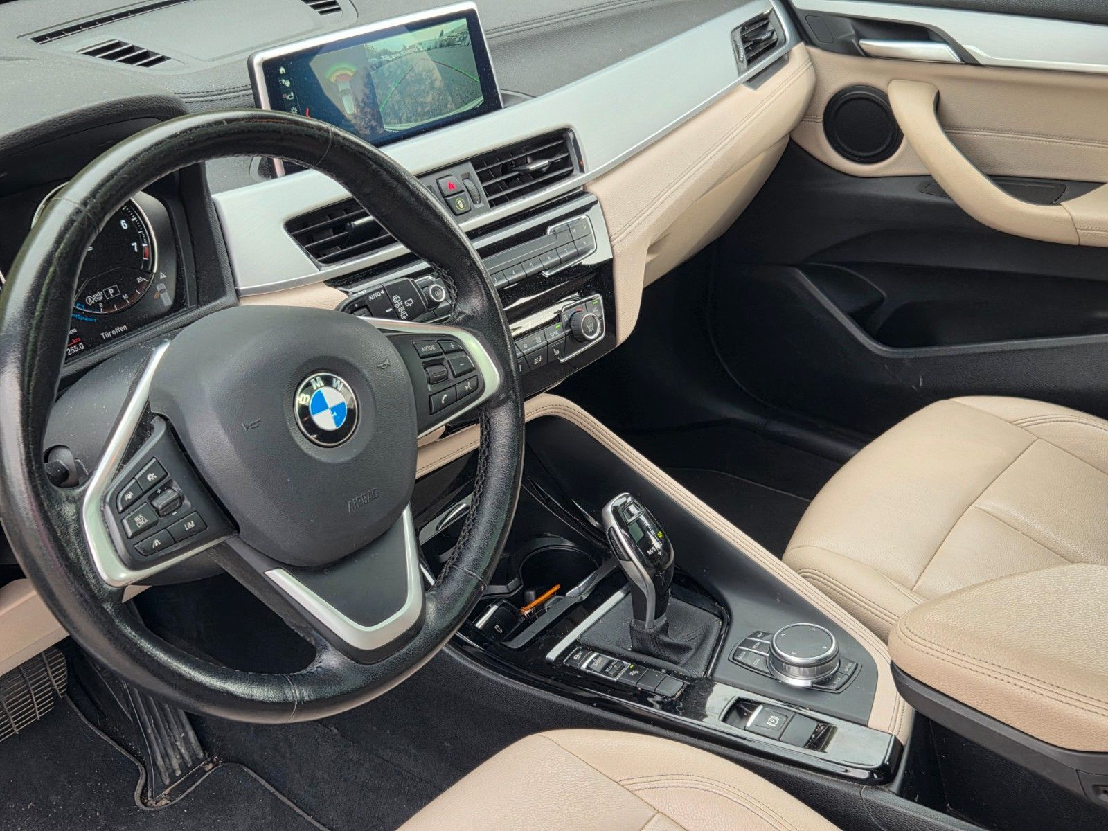 BMW X2 sDrive 20 i Advantage*AUT*LEDER*PANO*NAVI* foto 24