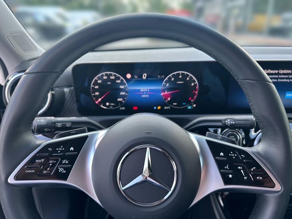 Fahrzeugabbildung Mercedes-Benz A 180 Progressive Totwi. Navi SHZ LED KAM SpurH
