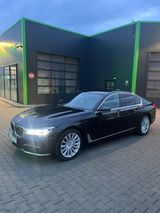 BMW 740i Service Inclusive  - BMW 740 mit Benzin-Antrieb: Limousine