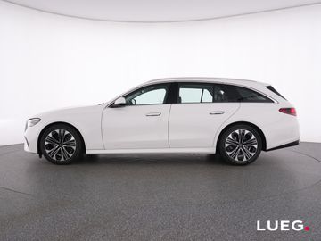 Mercedes E 220 - 11