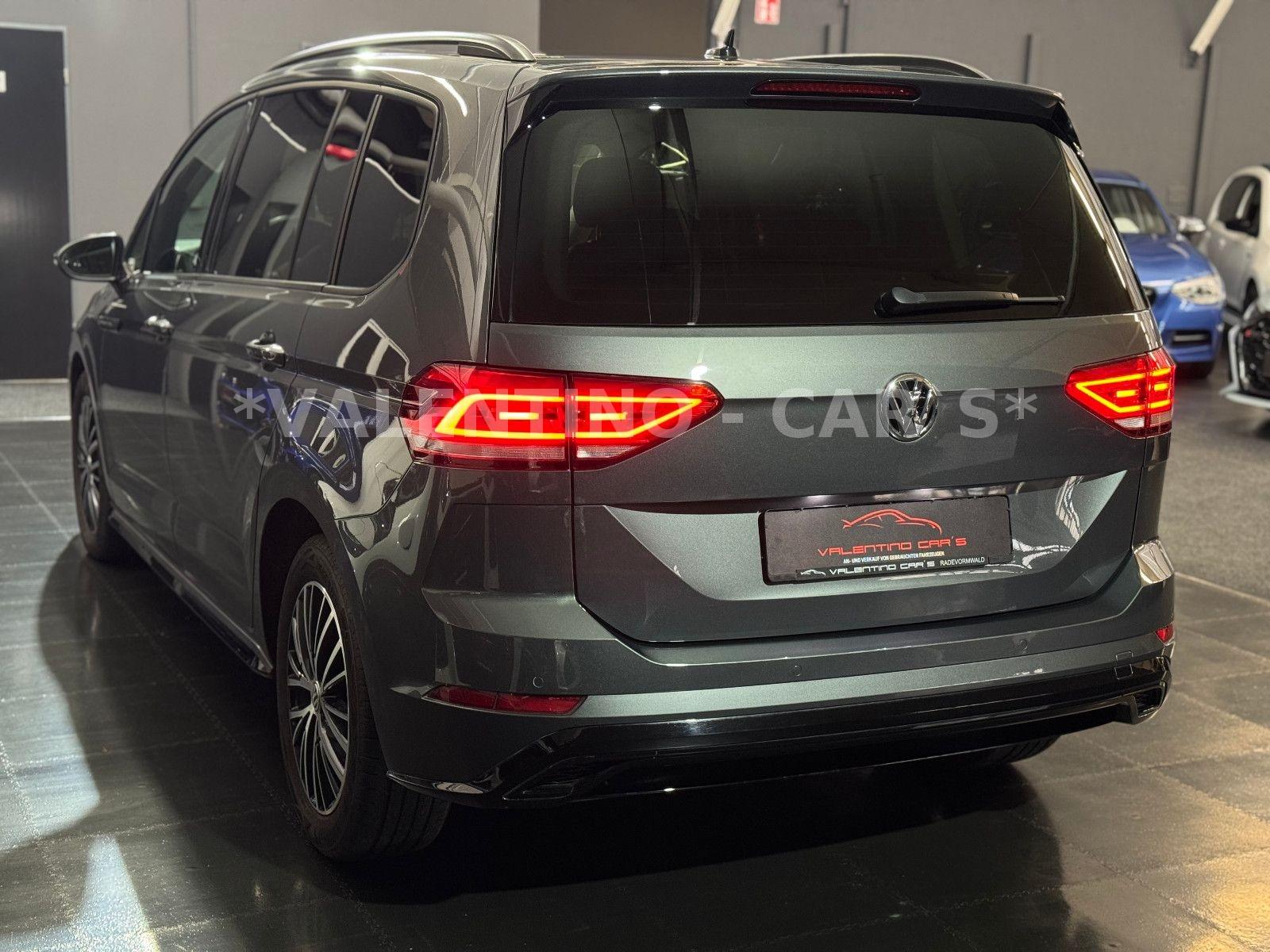 Volkswagen Touran Highline R-Line/DSG/Massage/Navi/LED/Temp