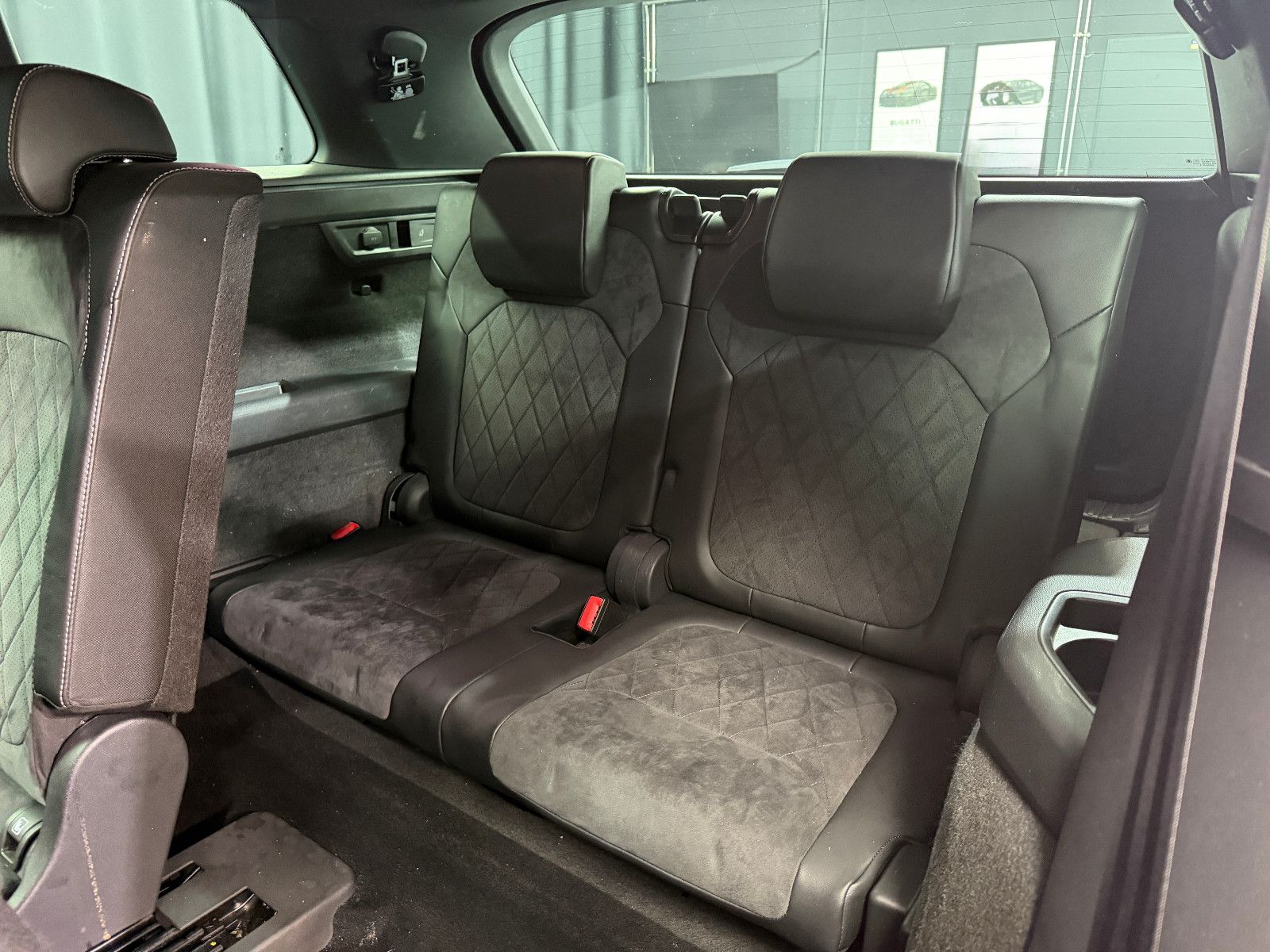 Fahrzeugabbildung SKODA Kodiaq Ambition 4x4|7-SITZER|CANTON|PANO|AHK