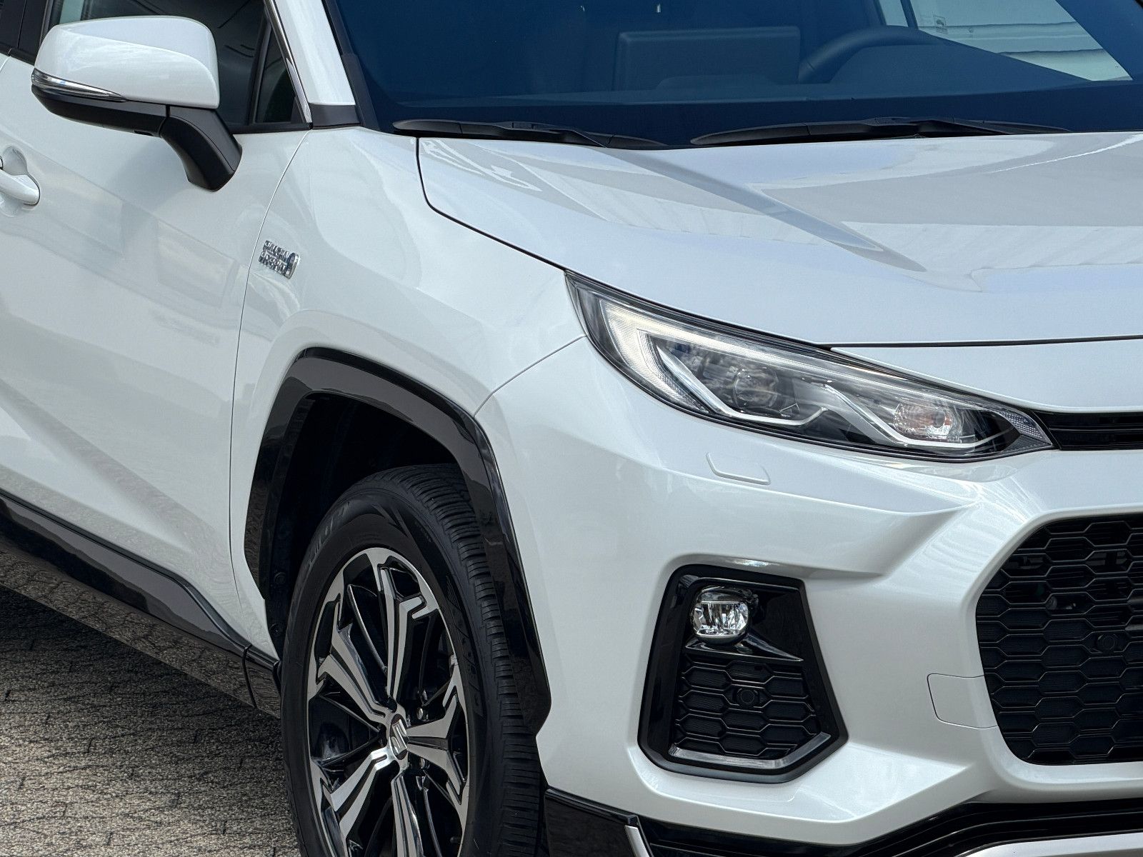 Fahrzeugabbildung Suzuki Across 2.5 Plug-In Hybrid Comfort+ E-Four/ACC/