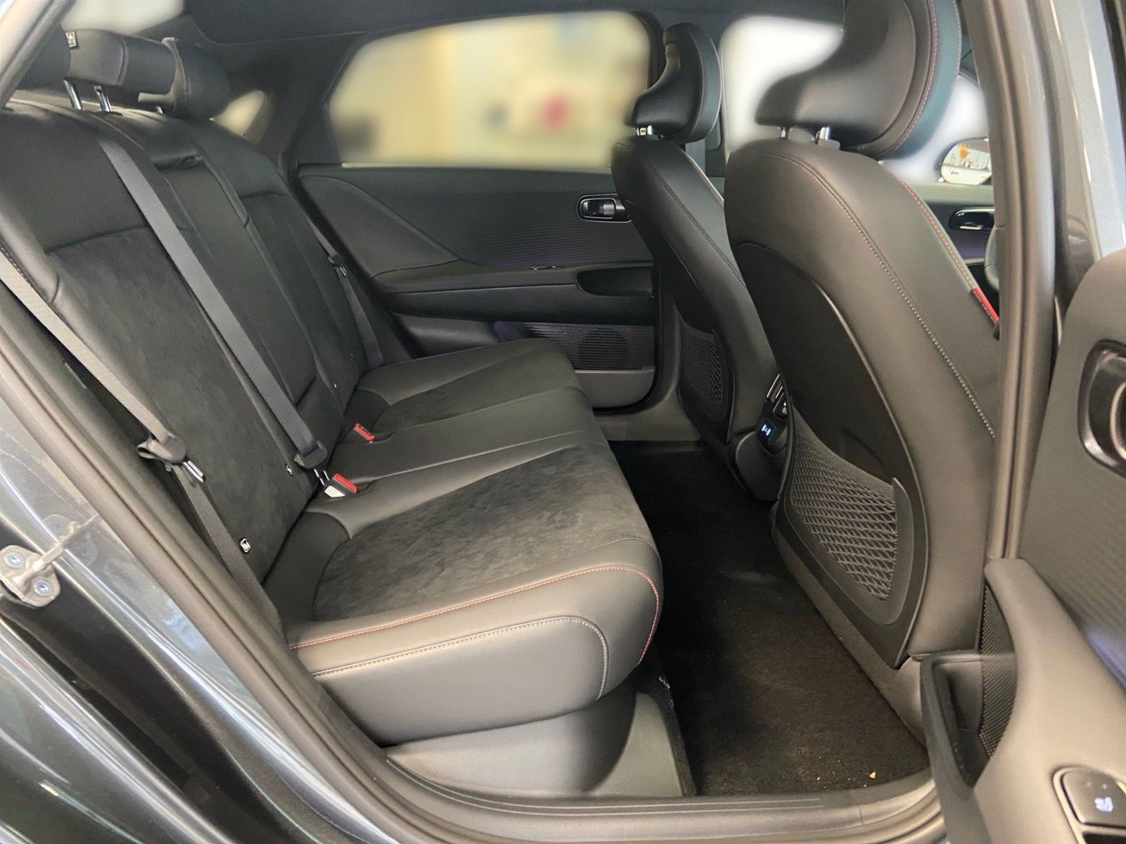 Hyundai IONIQ 6 – Bild 8