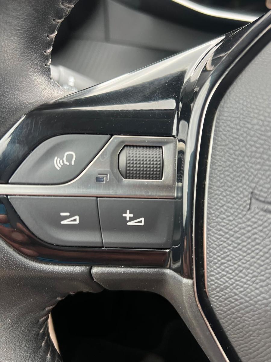 Peugeot 2008 Allure Pack