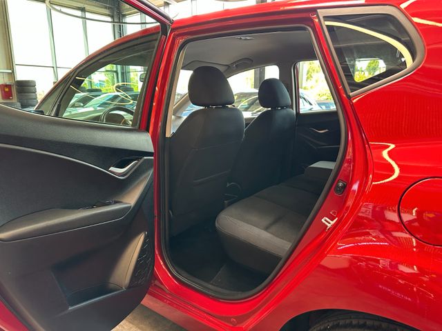 Hyundai ix20*TÜVSERVICE:NEU*SitzLenkradHZ*NAV*TEMPO*PD