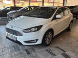 Ford Focus Lim. Titanium Standheizung*Klimaa.*Winterp - Ford Focus mit Diesel-Antrieb: Limousine
