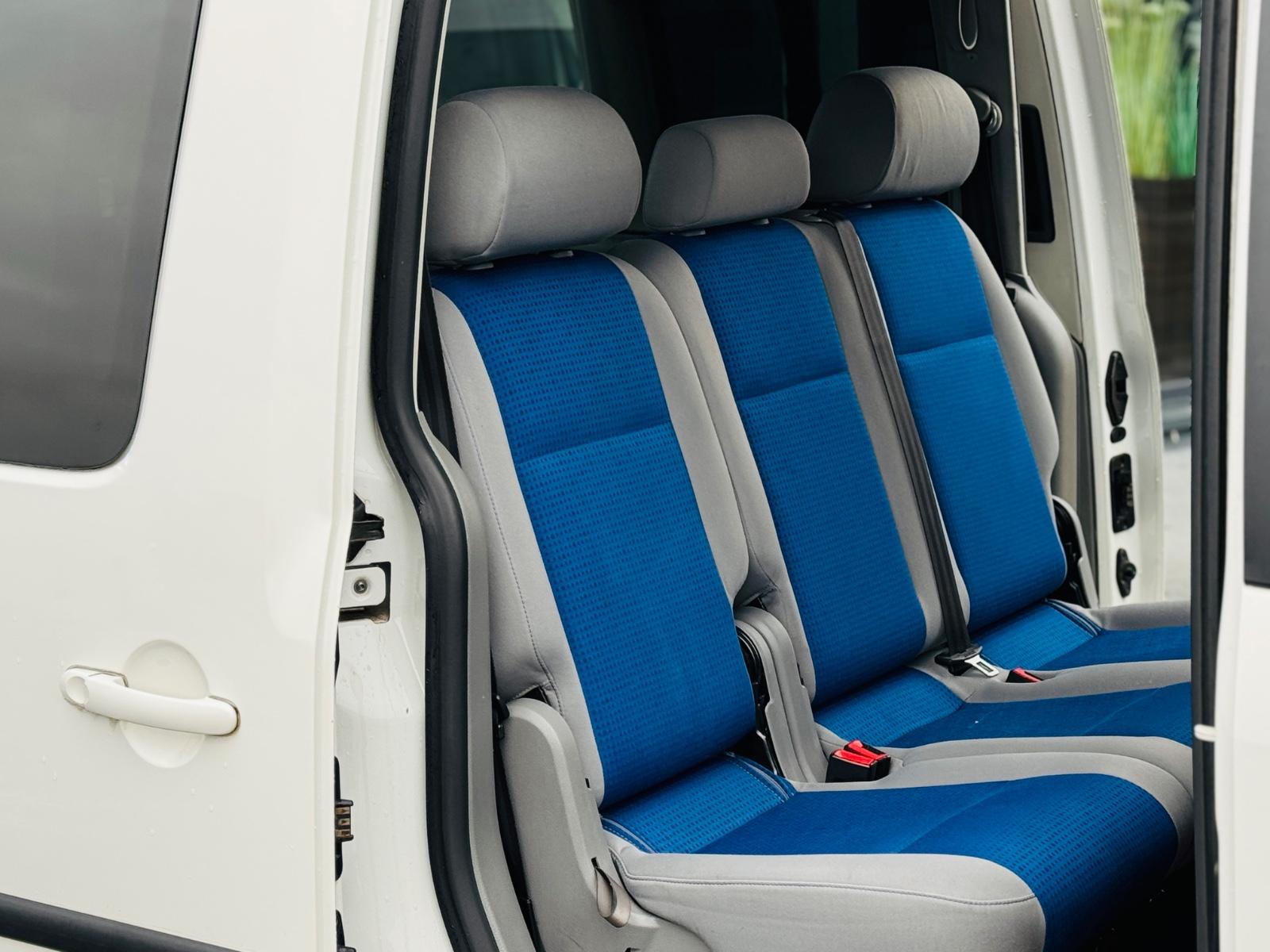 Volkswagen Caddy Maxi-Behindertengerecht-Rampe
