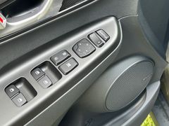 Fahrzeugabbildung Hyundai KONA EV Trend 150 kW *RW484KM*Navi*LED*ACC*RFK*
