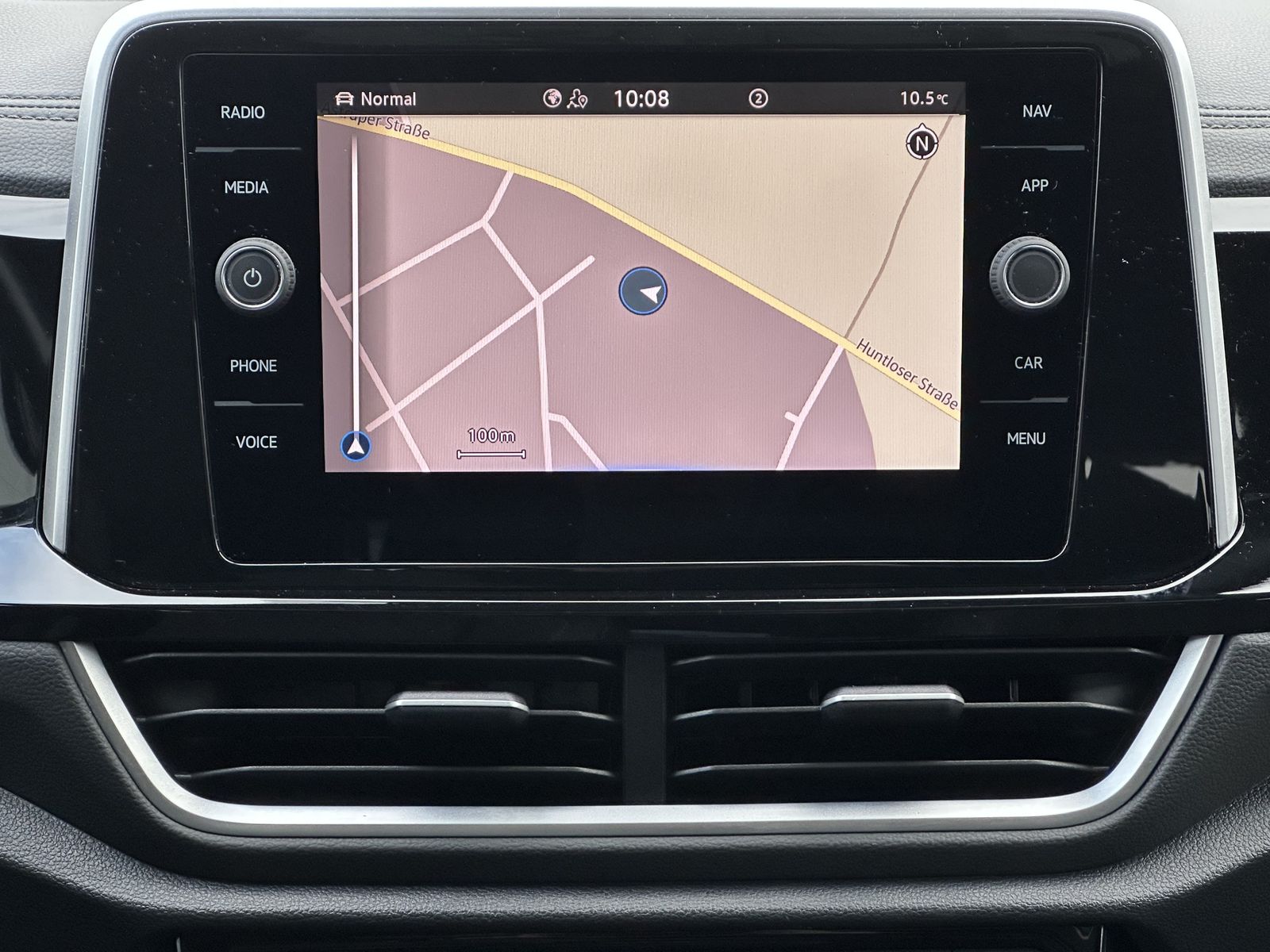 Fahrzeugabbildung Volkswagen T-Roc R-Line 4Motion NAV+IQ-LIGHT+AHK+PANO+KAM