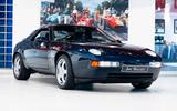 Porsche 928 GTS Auto - blaue Porsche 928