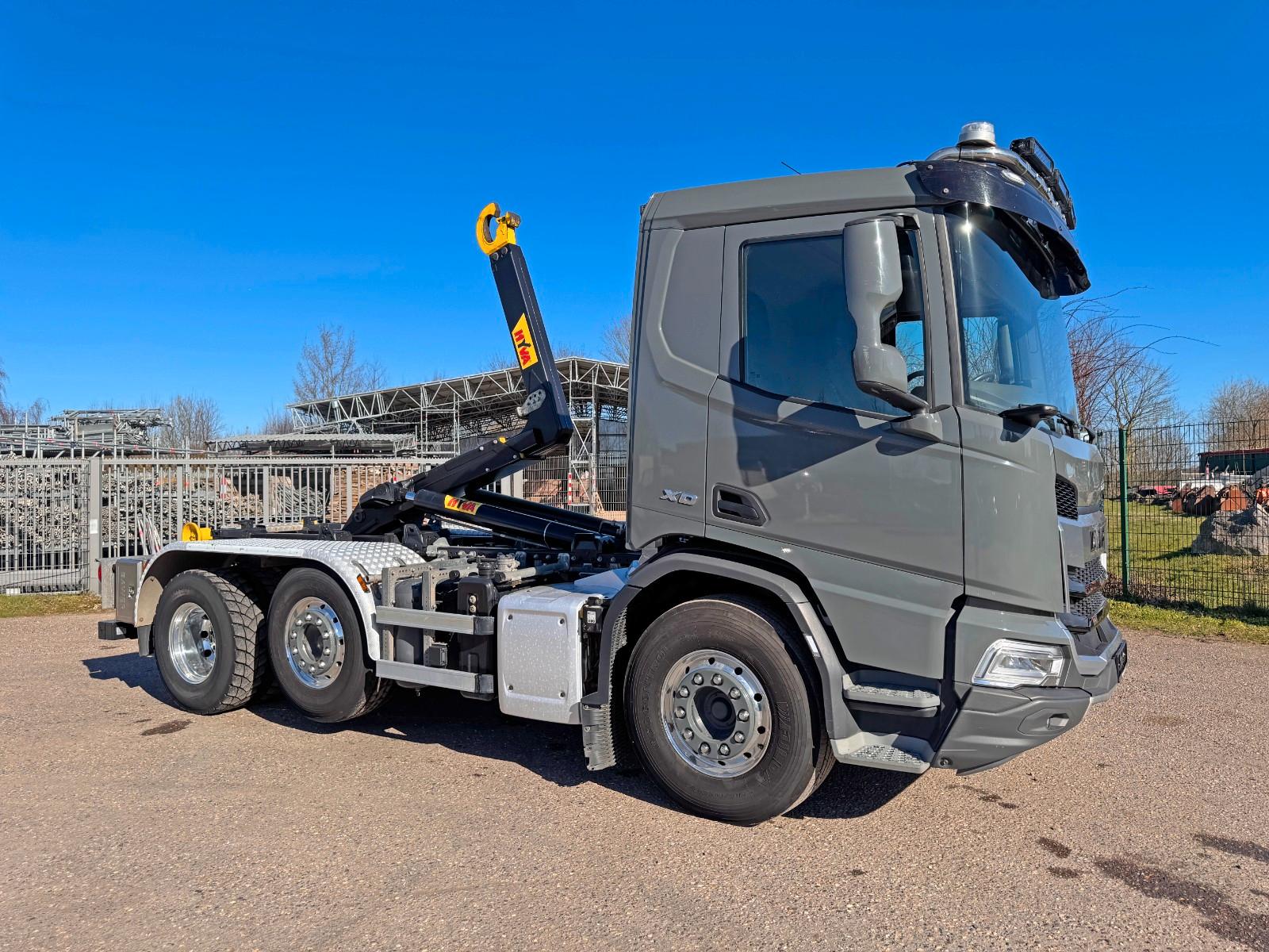 DAF XD 450 6X2 mit Hyva Abroller Top Zustand