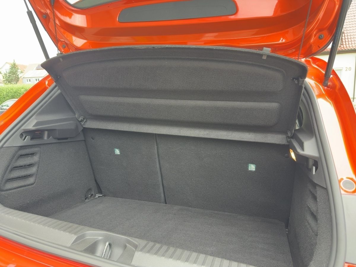 Fahrzeugabbildung Renault Clio INTENS TCe 100 Kamera Navi EPH