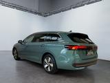 Volkswagen Passat Business 1.5 eTSI AHK mit Trailer Assist - Volkswagen Passat: Grün