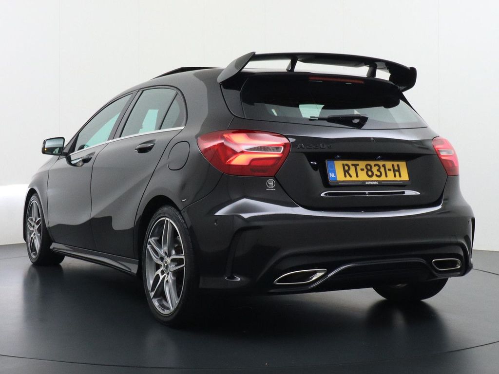 Mercedes-Benz A 220 d A45 Spoiler AMG Styling panorama dach si